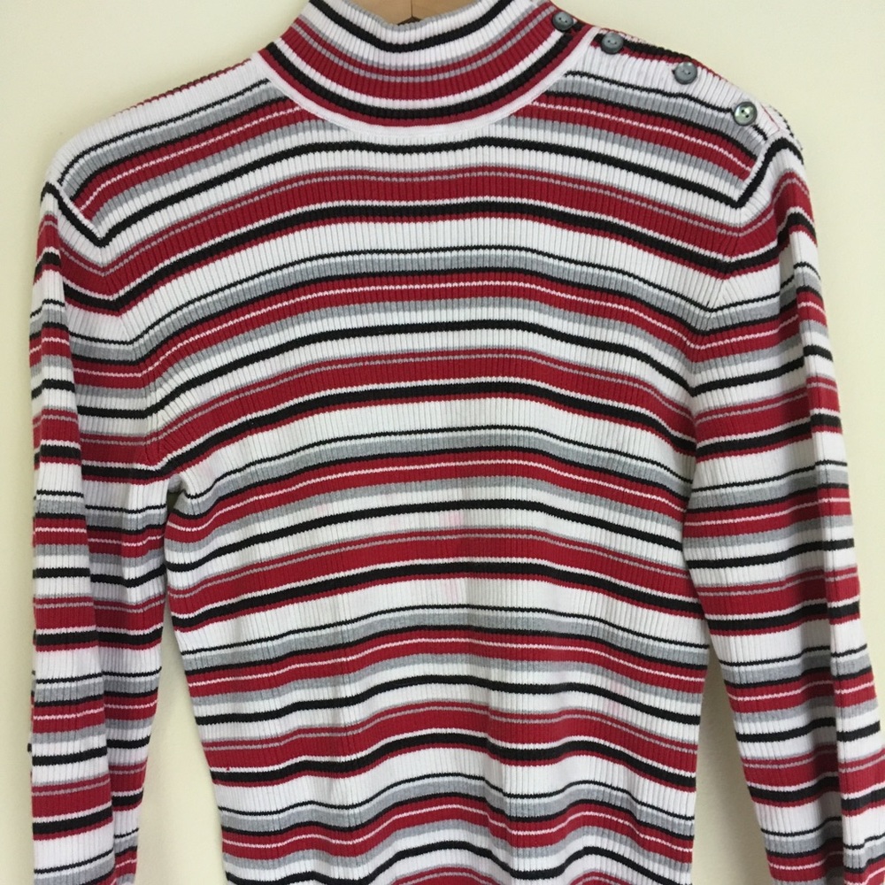 ♦️ Striped Turtleneck with Buttoned Collar - Picture 2 of 5